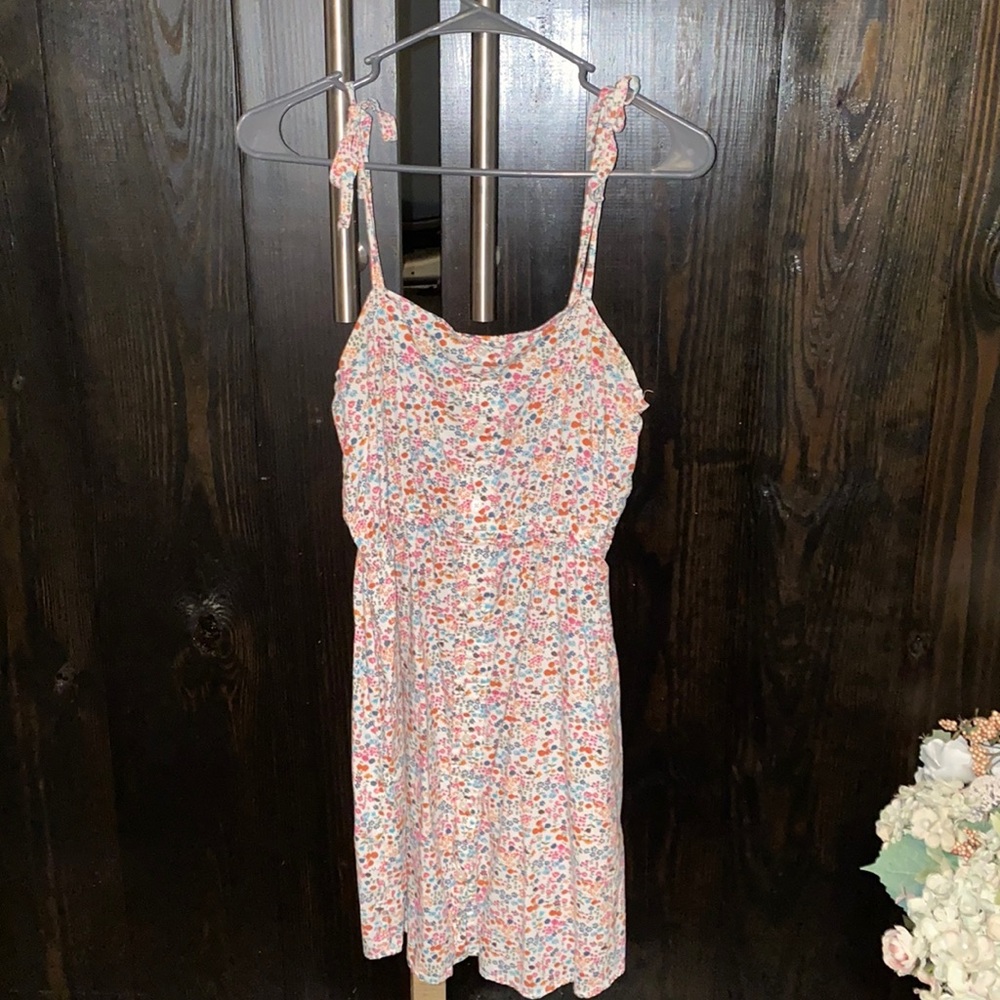 Tie top, Elastic Waste, Pockets, Button Down Floral Dress